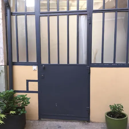 Bonjour Menilmontant! דירה