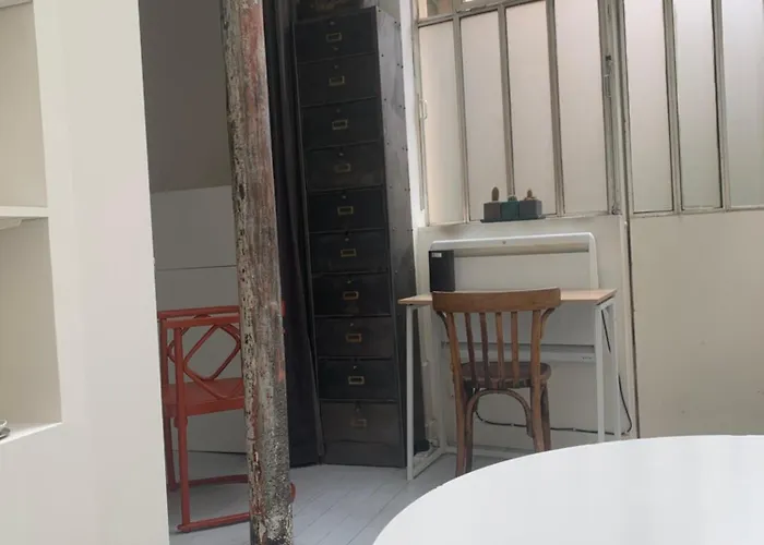 Apartment Bonjour Menilmontant!