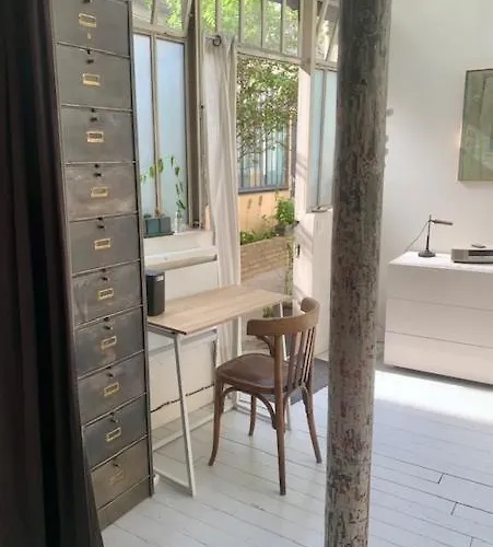 Apartment Bonjour Menilmontant!