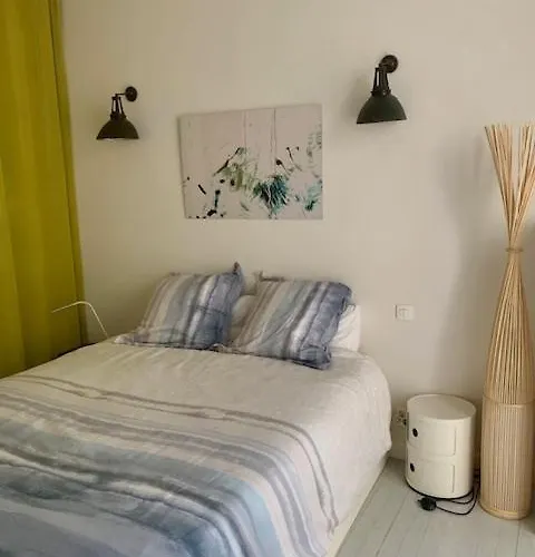 Apartment Bonjour Menilmontant!